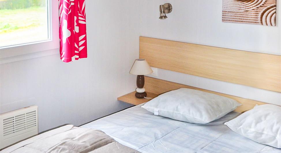 Camping Côte de Granit Rose direct beach access - 2-bedroom luxury mobile home with sea view pitch 61 - Camping Armor Loisirs