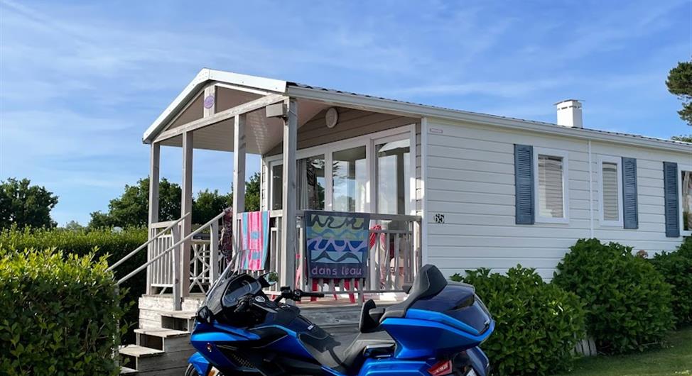 Camping Côte de Granit Rose vue mer - 2 bedroom mobile home sea view pitches 64-65 - Camping Armor Loisirs
