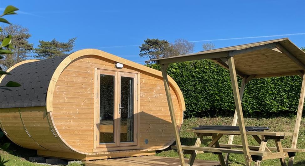 hobbit location insolite 4 personnes - Camping Armor Loisirs